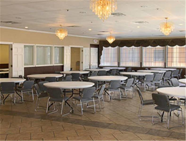 Travelodge By Wyndham Tulsa Exterior photo